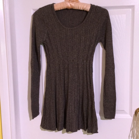 Knit tunic, pleated at the high waist - Picture 1 of 3